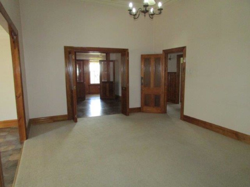 57 Lyle Street, Warracknabeal VIC 3393