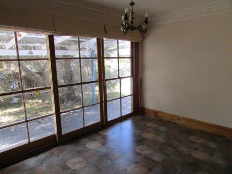 57 Lyle Street, Warracknabeal VIC 3393