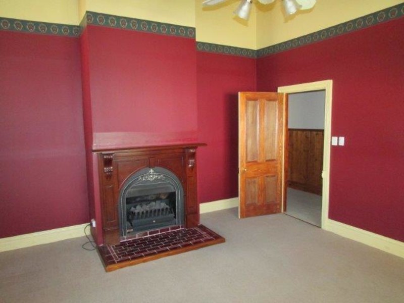 57 Lyle Street, Warracknabeal VIC 3393