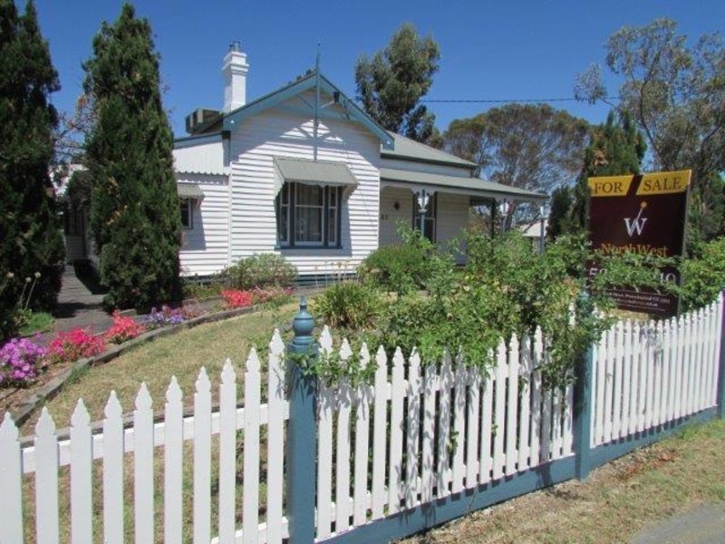 57 Lyle Street, Warracknabeal VIC 3393