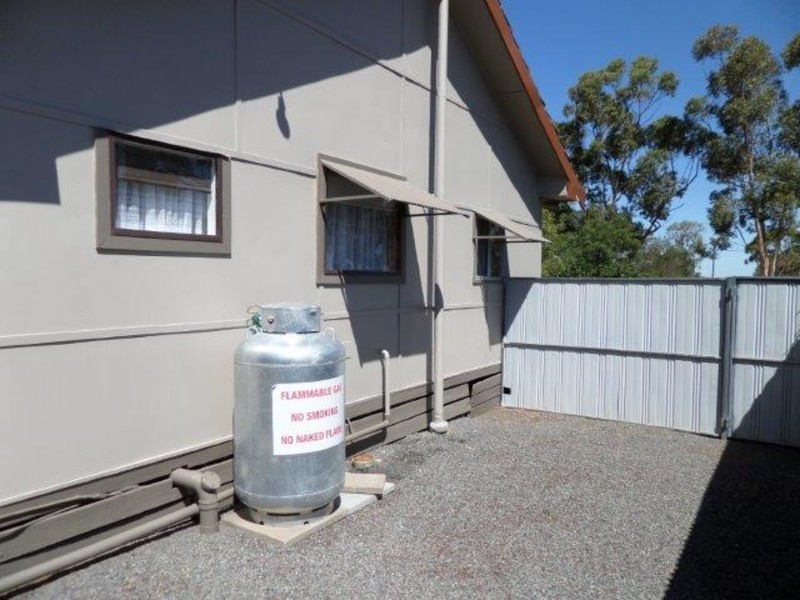 24 Dimboola Road, Warracknabeal VIC 3393