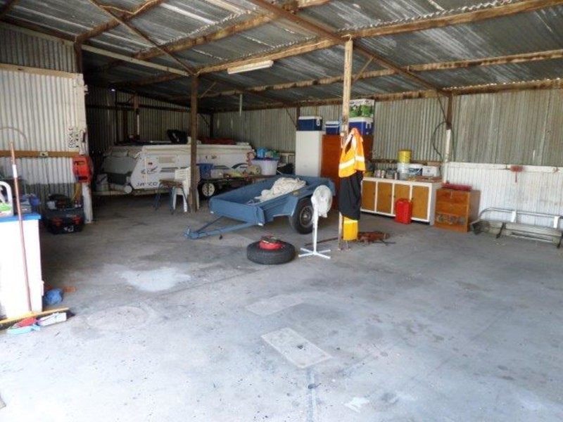 24 Dimboola Road, Warracknabeal VIC 3393