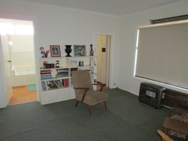 58 Charles Street, Jeparit VIC 3423
