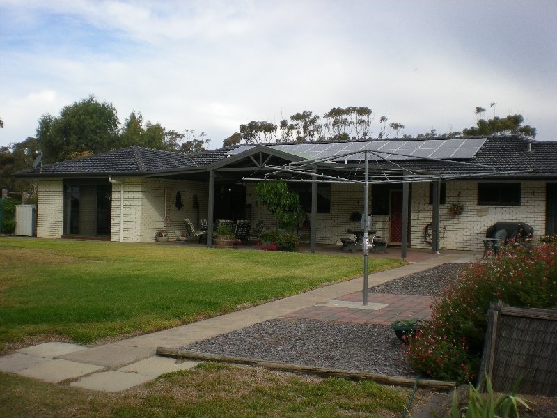 66 Dimboola Road, Warracknabeal VIC 3393