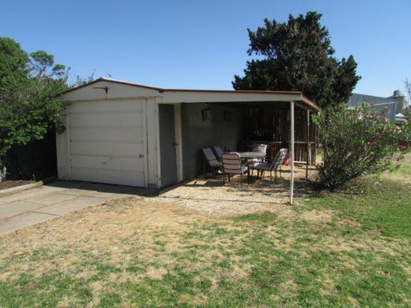 72 Lyle Street, Warracknabeal VIC 3393