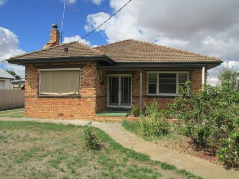 25 Devereux Street, Warracknabeal VIC 3393