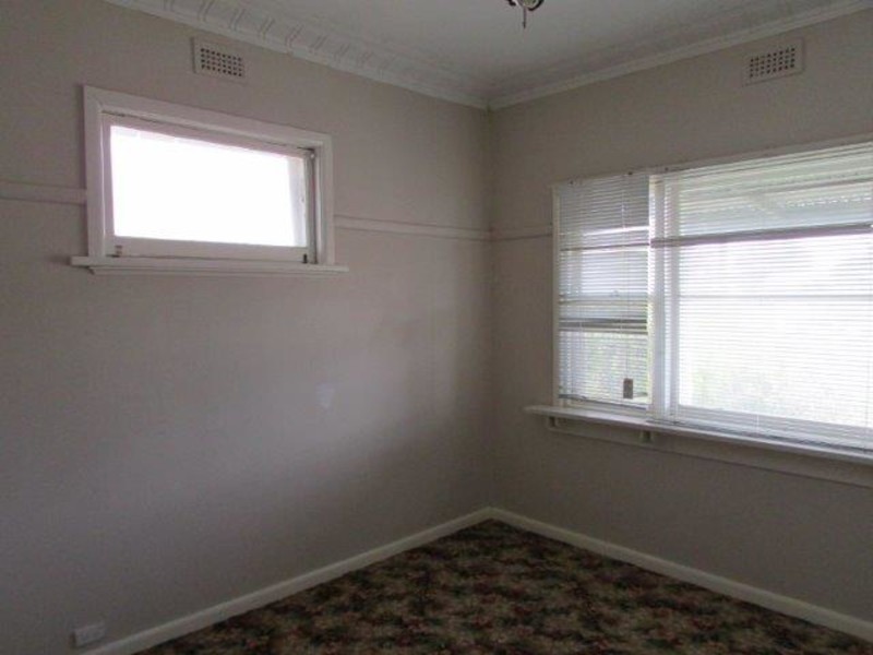 25 Devereux Street, Warracknabeal VIC 3393