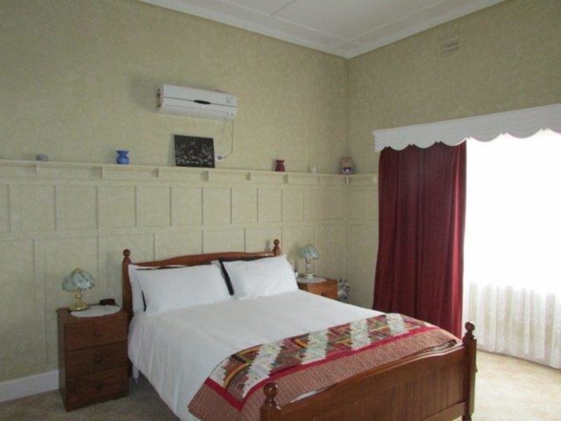 20 Milbourne Street, Warracknabeal VIC 3393