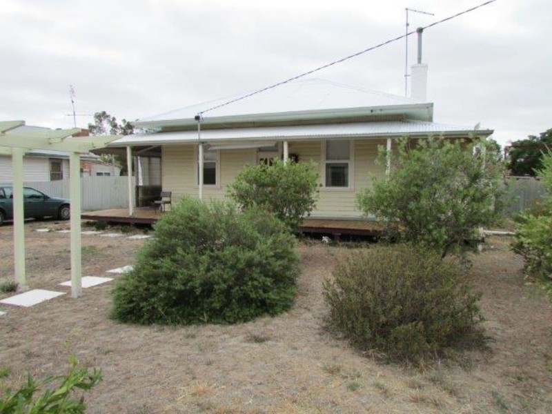 111A Jamouneau Street, Warracknabeal VIC 3393