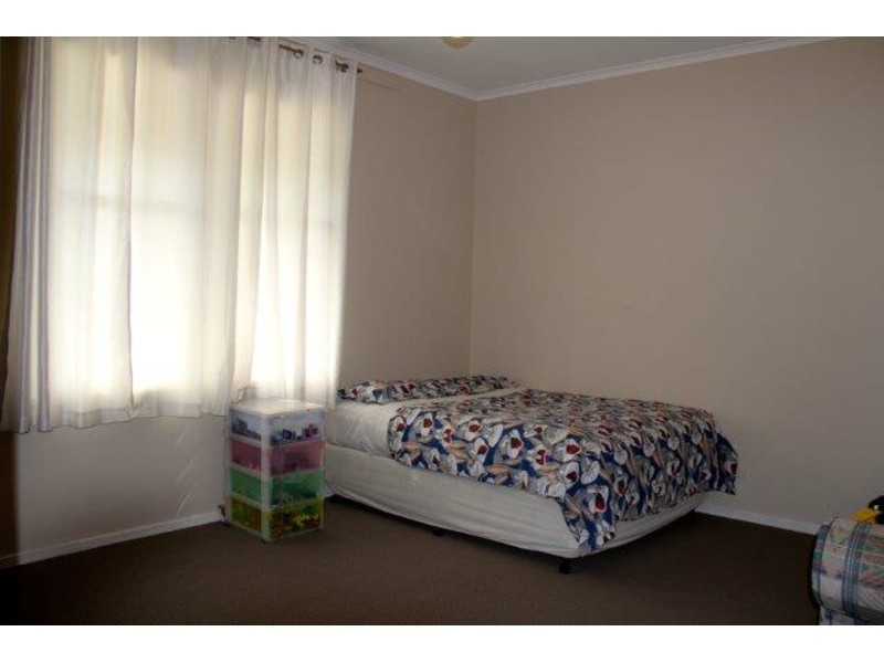 6 Hewitt Street, Warracknabeal VIC 3393