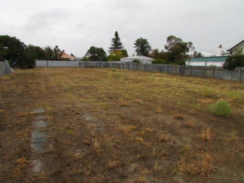 73 Lyle Street, Warracknabeal VIC 3393