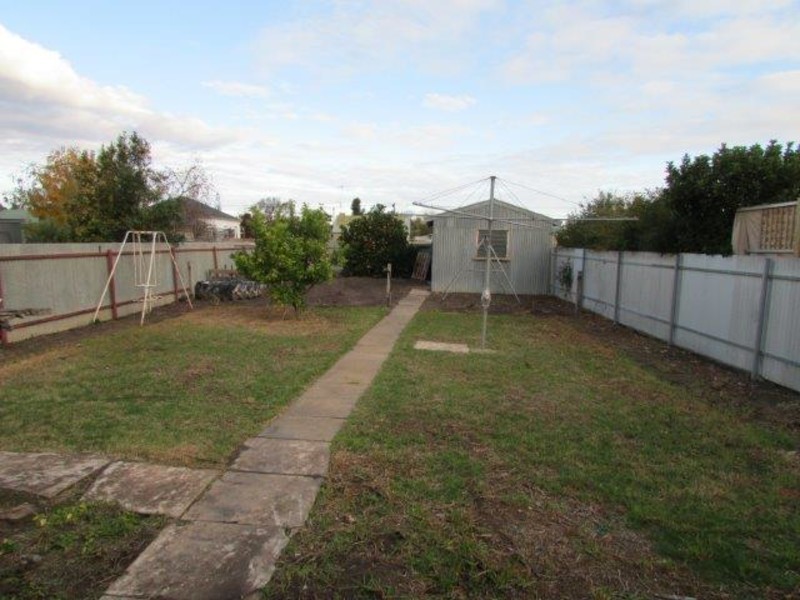 55 Woolcock Street, Warracknabeal VIC 3393