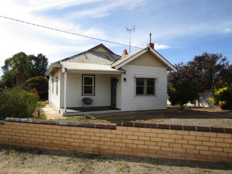 2 Kimberley Street, St Arnaud VIC 3478