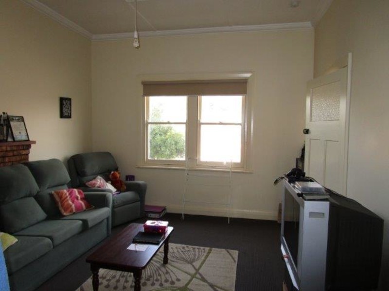 2 Kimberley Street, St Arnaud VIC 3478