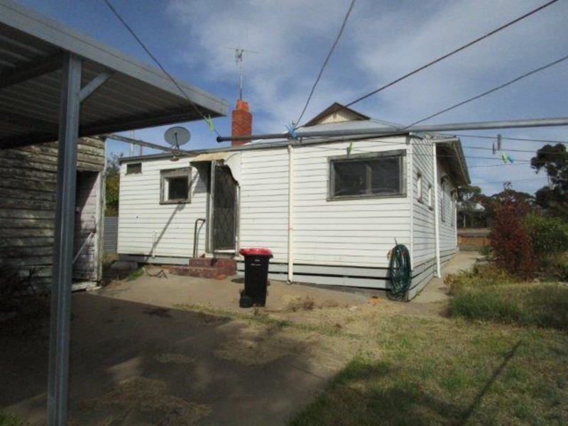 2 Kimberley Street, St Arnaud VIC 3478