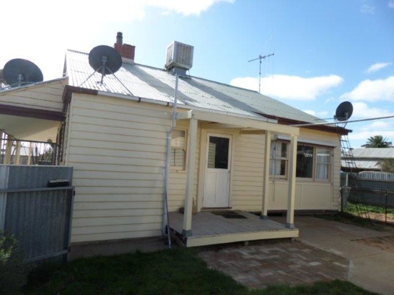 18 Main Street, Speed VIC 3488