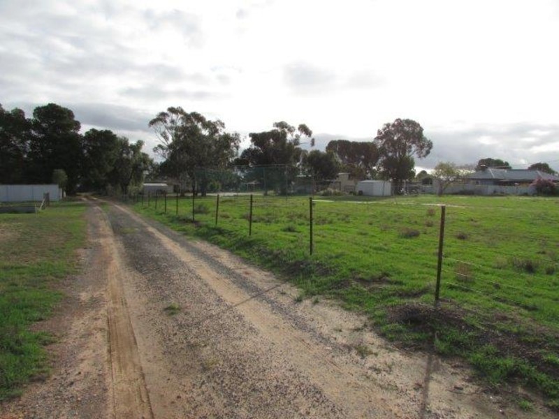 21 Brock Street, Woomelang VIC 3485