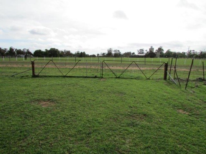 112-128 Camp Street, Watchem VIC 3482