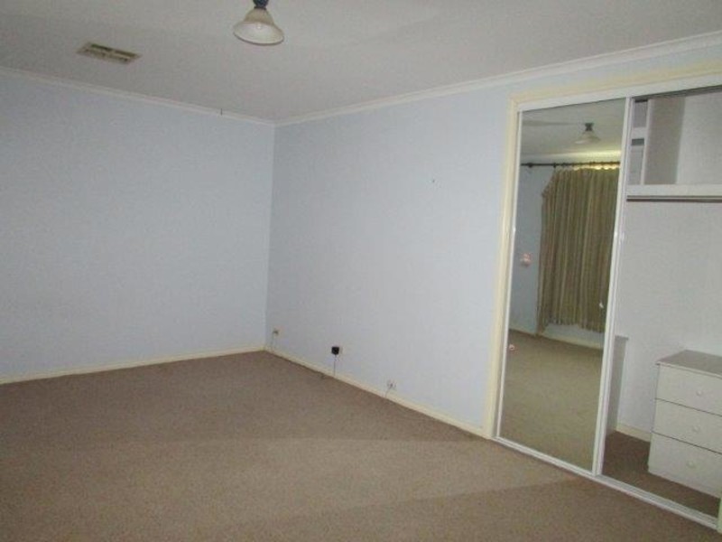 46 Henty Highway, Warracknabeal VIC 3393