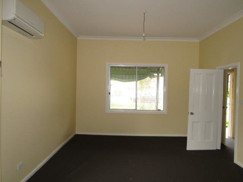 35 Gray Street, Donald VIC 3480