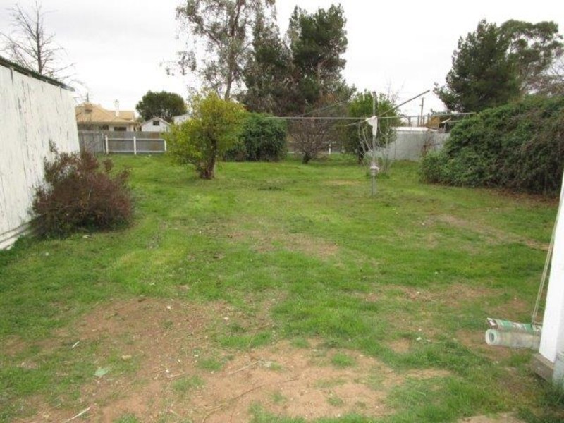 35 Gray Street, Donald VIC 3480