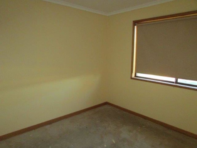 11 Ray Court, Donald VIC 3480