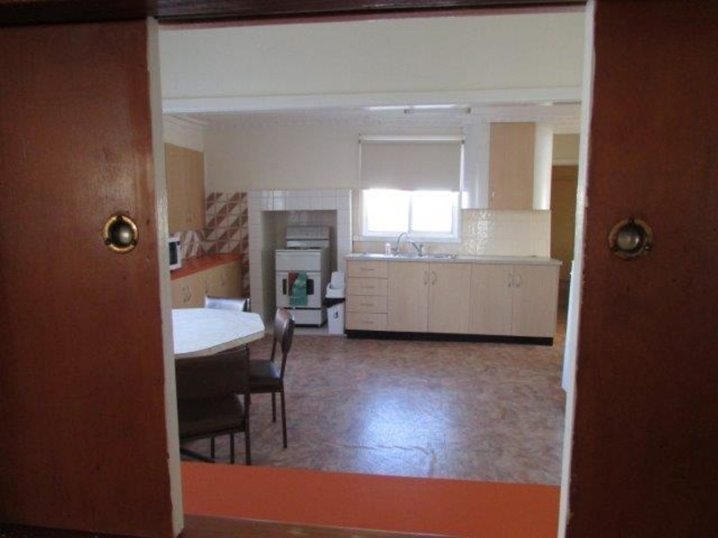 102 Anderson Street, Warracknabeal VIC 3393