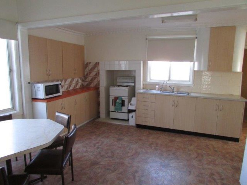 102 Anderson Street, Warracknabeal VIC 3393