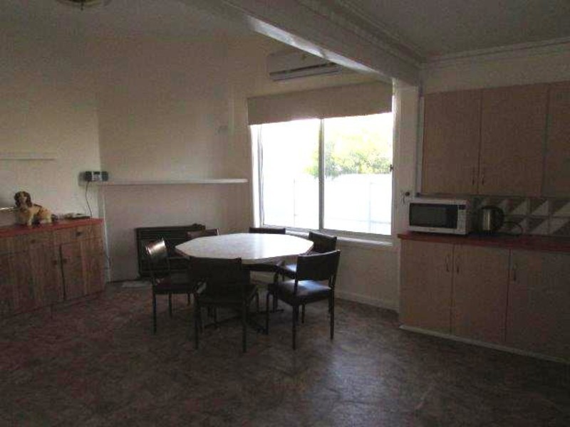 102 Anderson Street, Warracknabeal VIC 3393