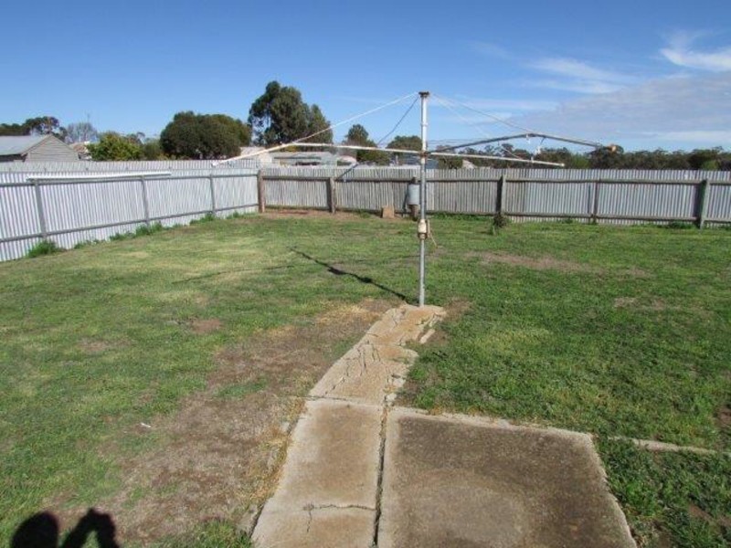 102 Anderson Street, Warracknabeal VIC 3393