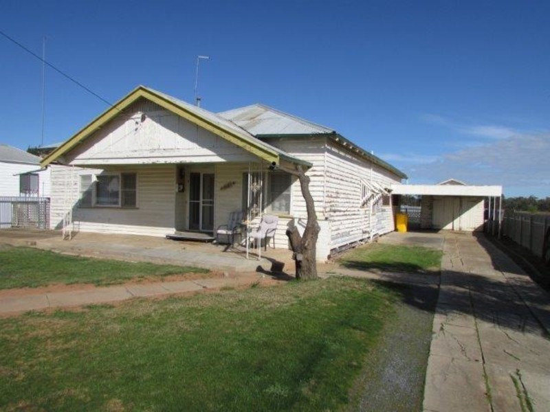 102 Anderson Street, Warracknabeal VIC 3393