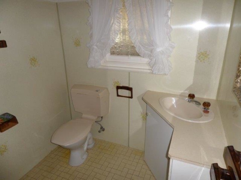 95 Jamouneau Street, Warracknabeal VIC 3393