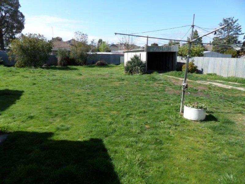 95 Jamouneau Street, Warracknabeal VIC 3393