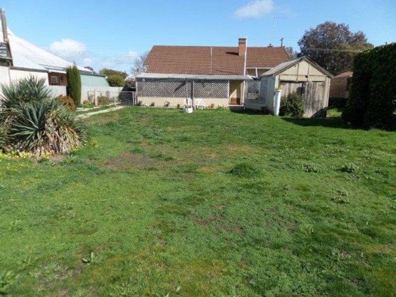 95 Jamouneau Street, Warracknabeal VIC 3393