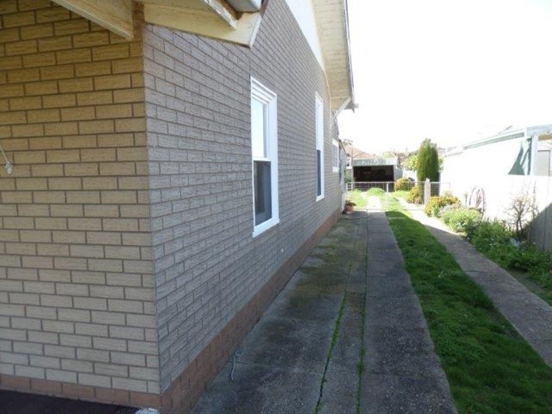 95 Jamouneau Street, Warracknabeal VIC 3393