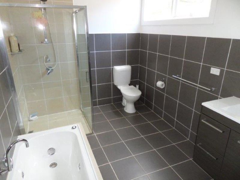 21 Cave Street, Donald VIC 3480