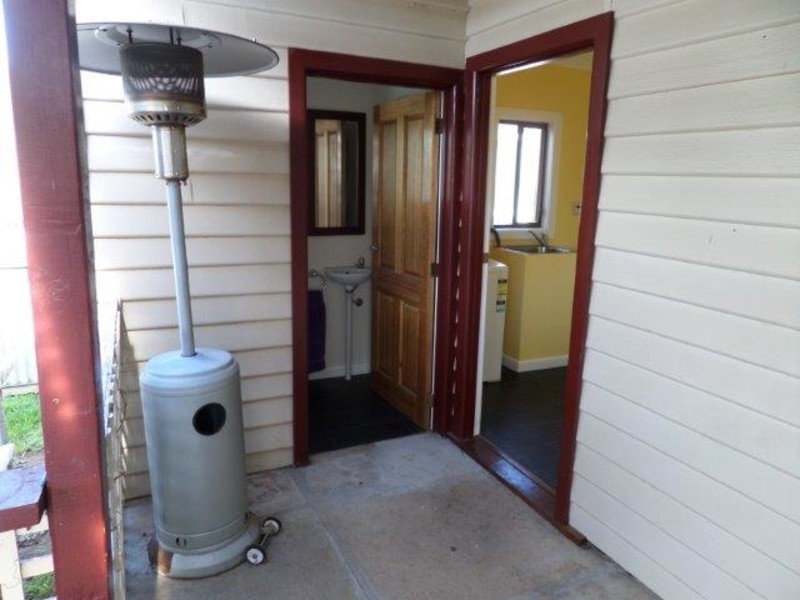 21 Cave Street, Donald VIC 3480