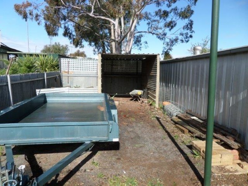 21 Cave Street, Donald VIC 3480