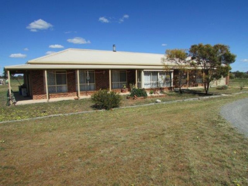 86 Tower Road, Donald VIC 3480