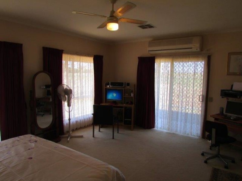 86 Tower Road, Donald VIC 3480