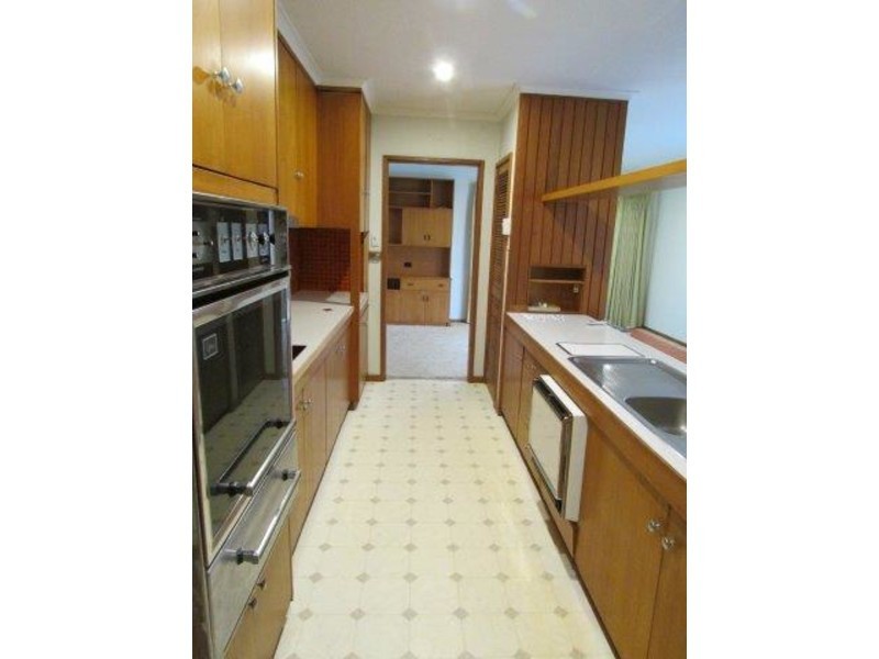 10 Campbell Street, Donald VIC 3480