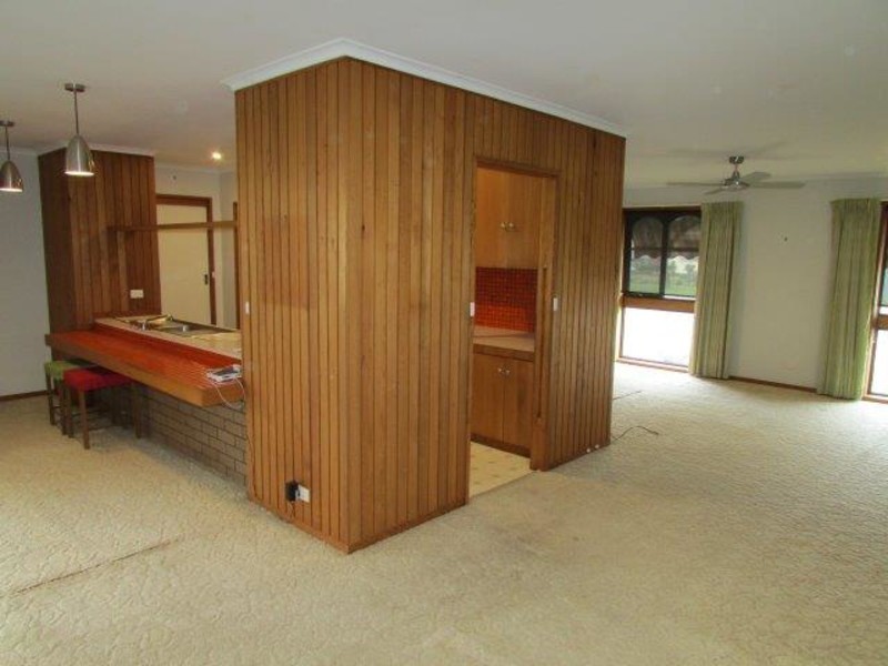 10 Campbell Street, Donald VIC 3480