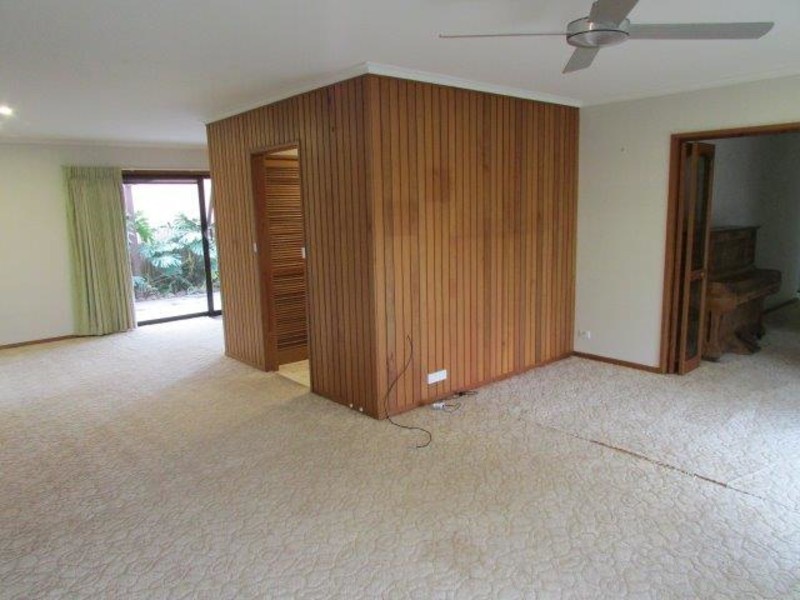 10 Campbell Street, Donald VIC 3480