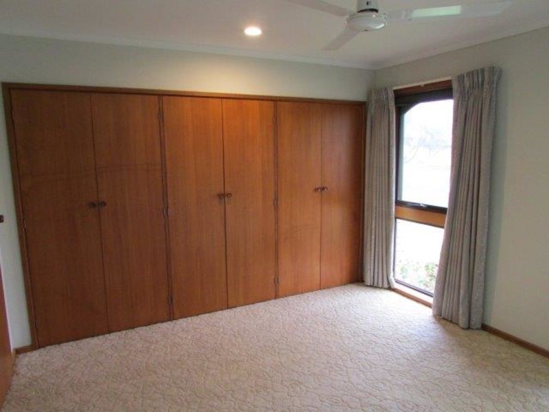 10 Campbell Street, Donald VIC 3480