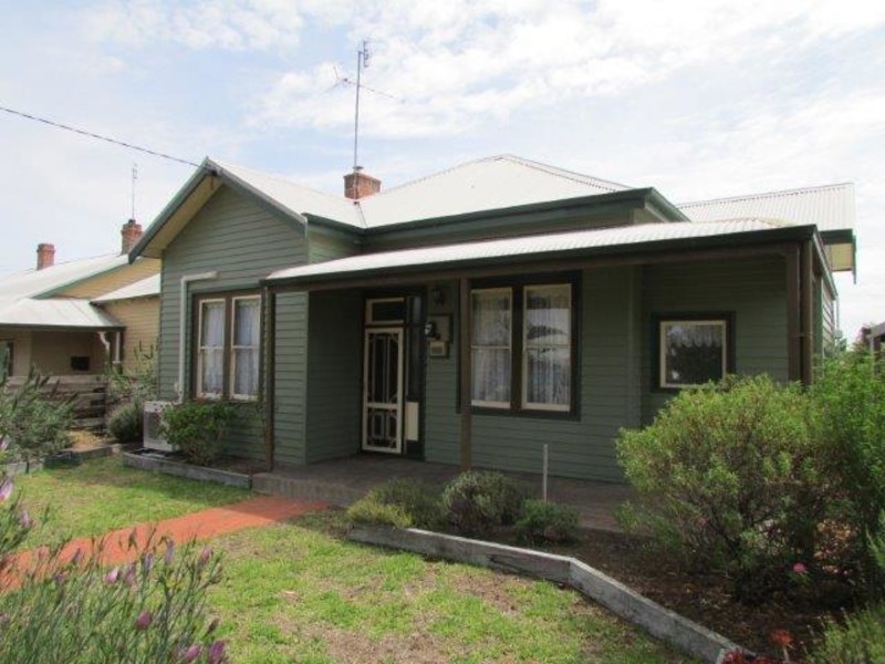 4 Milbourne Street, Warracknabeal VIC 3393