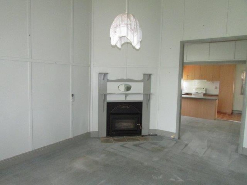 4 Milbourne Street, Warracknabeal VIC 3393