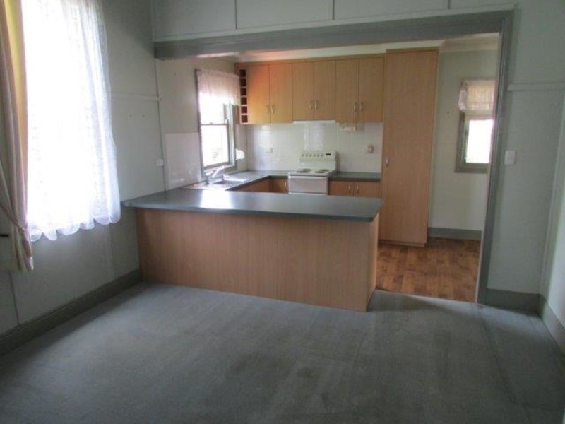 4 Milbourne Street, Warracknabeal VIC 3393