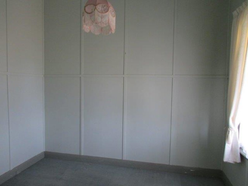 4 Milbourne Street, Warracknabeal VIC 3393