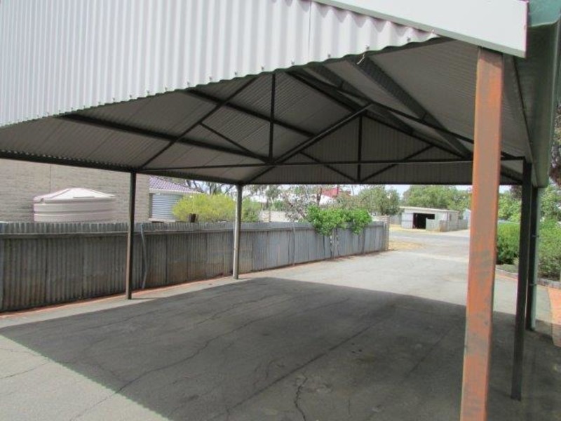 4 Milbourne Street, Warracknabeal VIC 3393