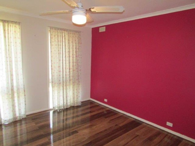 15 Willow Court, Donald VIC 3480